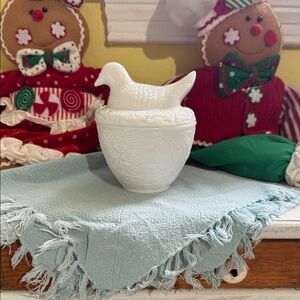 Avon White Ceramic Bird Container